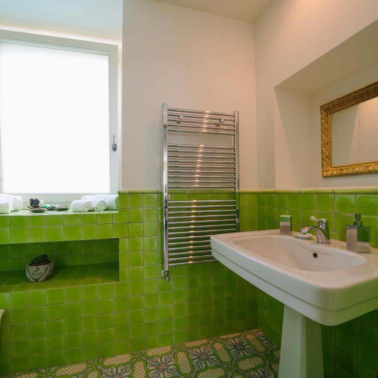 Villa Gialisa - Suite with Hot Tub - 16