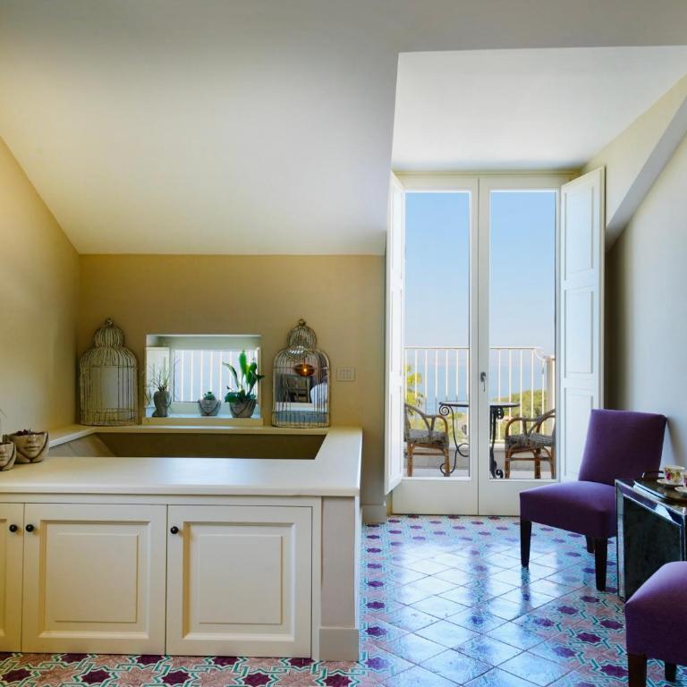 Villa Gialisa - Suite with Hot Tub - 9