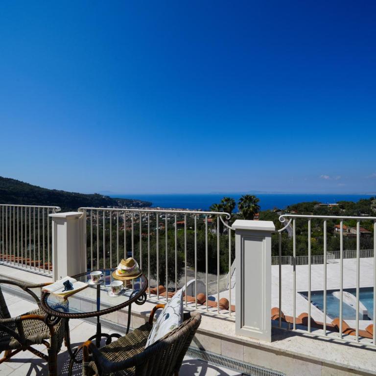 Villa Gialisa - Suite with Hot Tub - 19