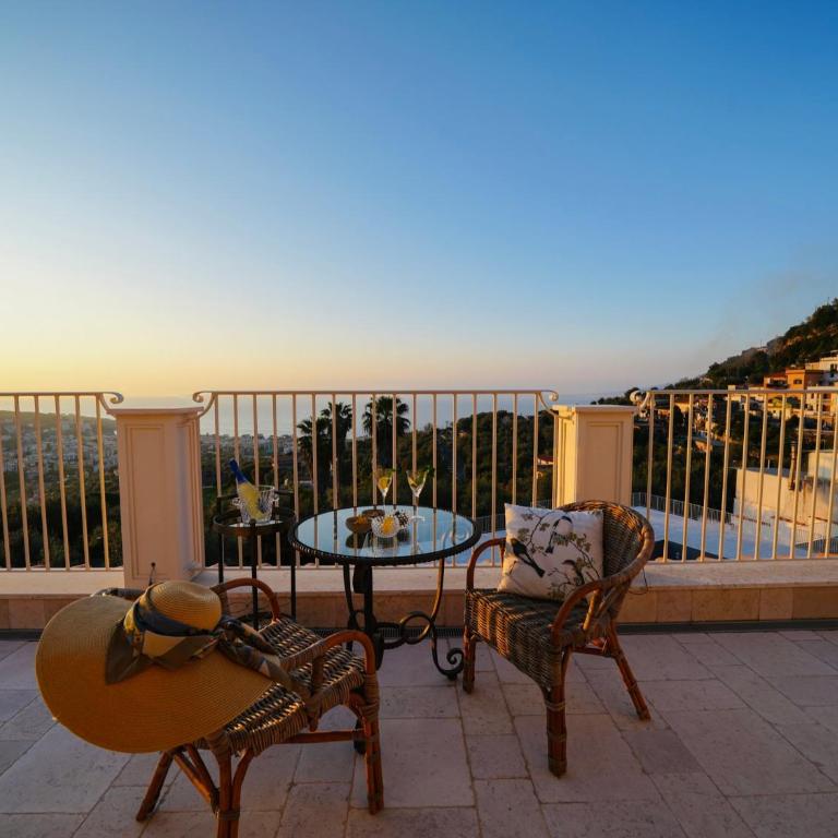 Villa Gialisa - Deluxe Double Room with Sea View - 13