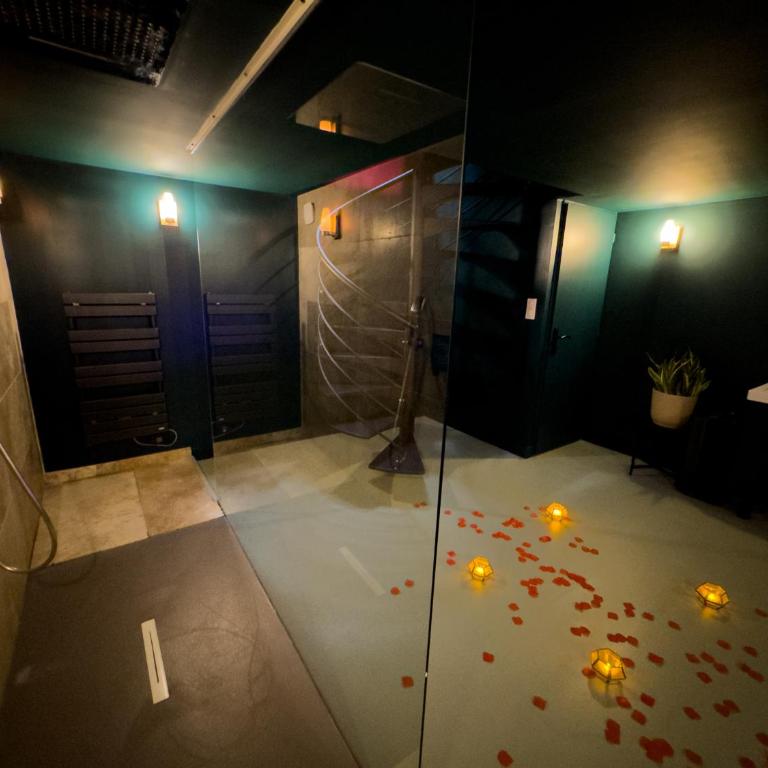 Mieuxqualhotel jacuzzi privatif Velvet Desire - Appartement 1 Chambre - 8