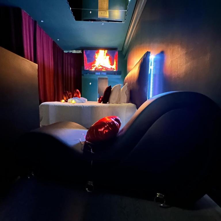 Mieuxqualhotel jacuzzi privatif Velvet Desire - Appartement 1 Chambre - 12