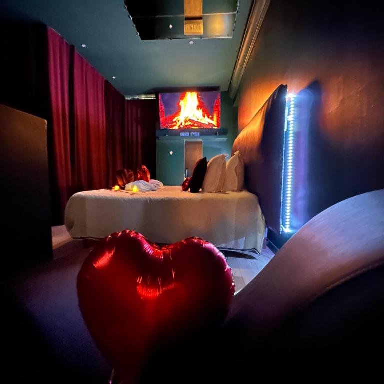 Mieuxqualhotel jacuzzi privatif Velvet Desire - Appartement 1 Chambre - 14