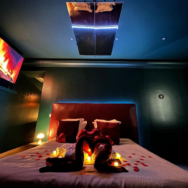 Mieuxqualhotel jacuzzi privatif Velvet Desire - Appartement 1 Chambre - 17