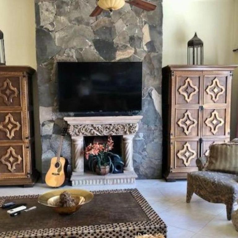 Luxury Cabo San Lucas Villa With Two Pools, Great for Large Groups - Villa - 4