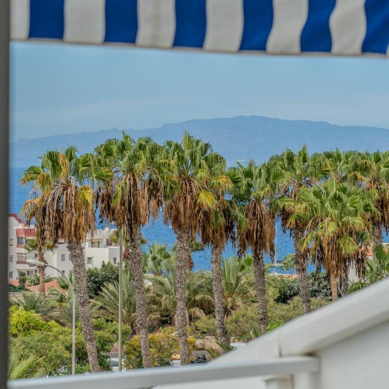 Malibu park studio with ocean views & heated pool - Apartamento de 1 dormitorio - 1