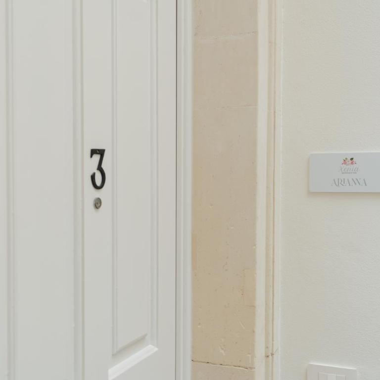 xenia apartments & suite - Classic Apartment - 4