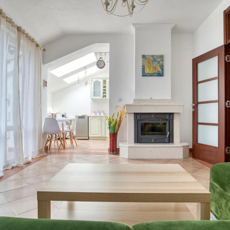 Beautiful Apt Anna with Sea View by MN Property - Apartman sa 2 Spavaće Sobe - 2