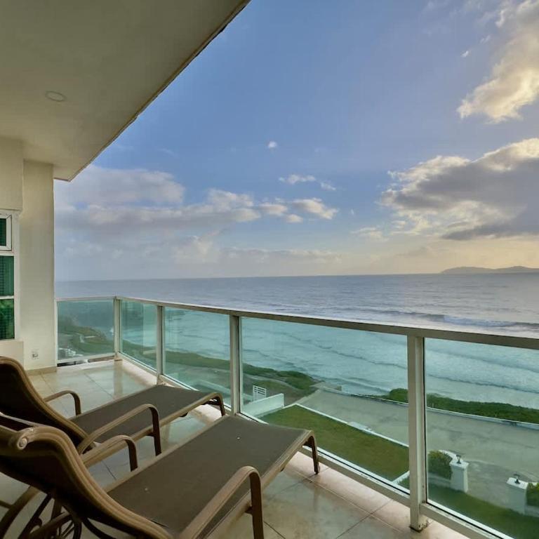 Oceanfront Villa 4BR 4 BA Real Mediterraneo - Villa - 1