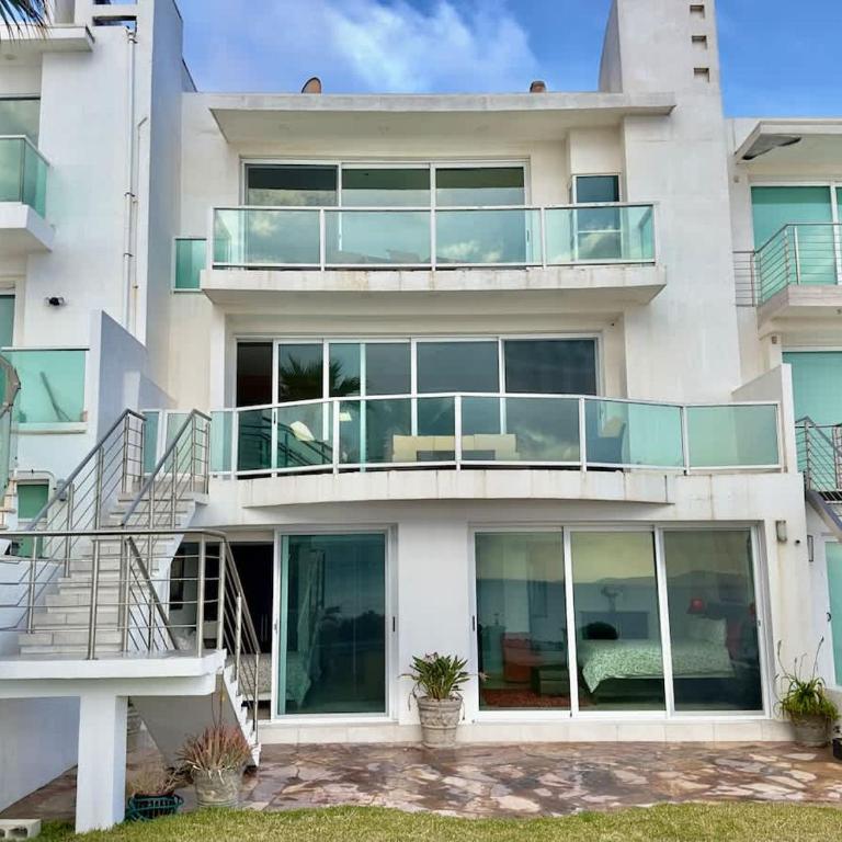 Oceanfront Villa 4BR 4 BA Real Mediterraneo - Villa - 48