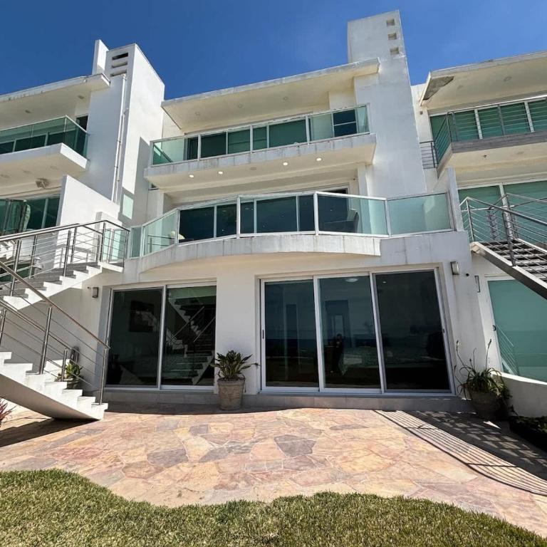 Oceanfront Villa 4BR 4 BA Real Mediterraneo - Villa - 47