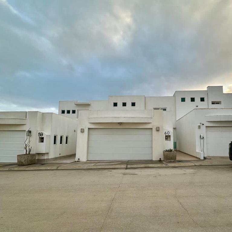 Oceanfront Villa 4BR 4 BA Real Mediterraneo - Villa - 50