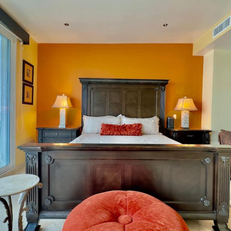 Oceanfront Villa 4BR 4 BA Real Mediterraneo - Villa - 2