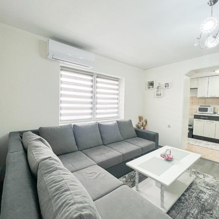 K&S Apartment Bistrik Stay - Private Parking - Two-Bedroom Apartment - 15