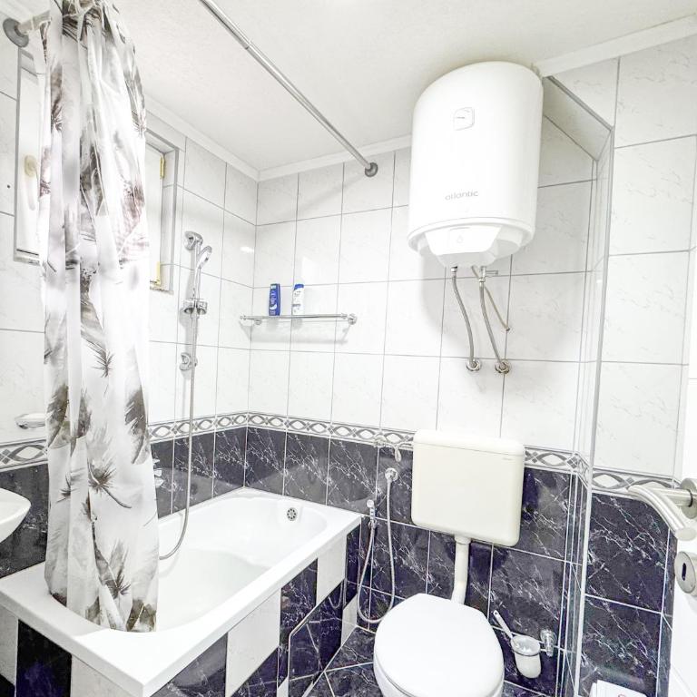 K&S Apartment Bistrik Stay - Private Parking - Two-Bedroom Apartment - 28