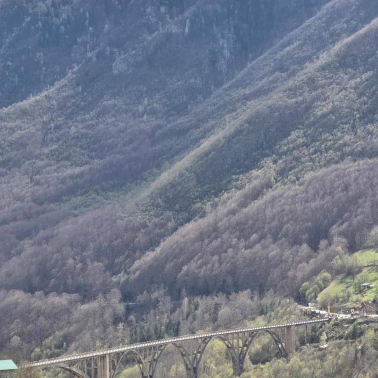 DRAGON GARDEN Tara Bridge View - One-Bedroom Apartment with Terrace - 19