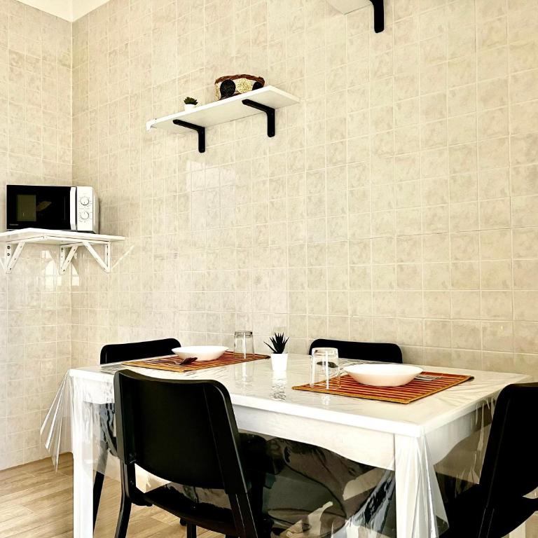 Casa di Nonna Nunzia - Piazza Carlo III - Casa con 1 Camera da Letto - 3