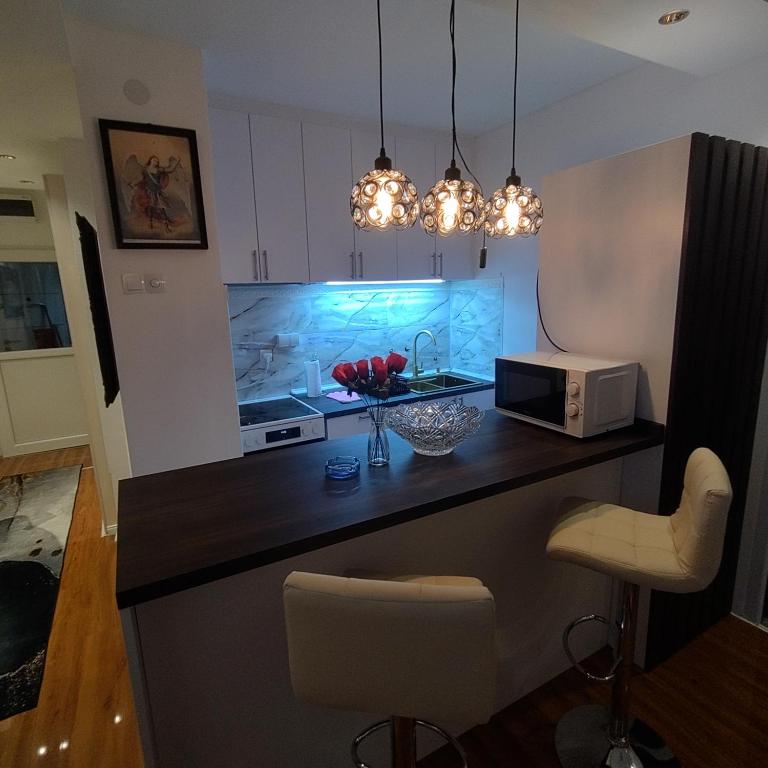 Aleksandar Residence - One-Bedroom Apartment - 14