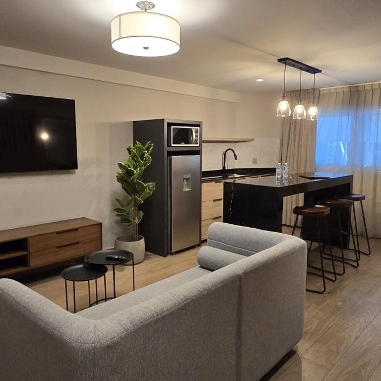 Ramada by Wyndham Mexico City Santa Fe - King Bungalow Suite, Non-Smoking - 7