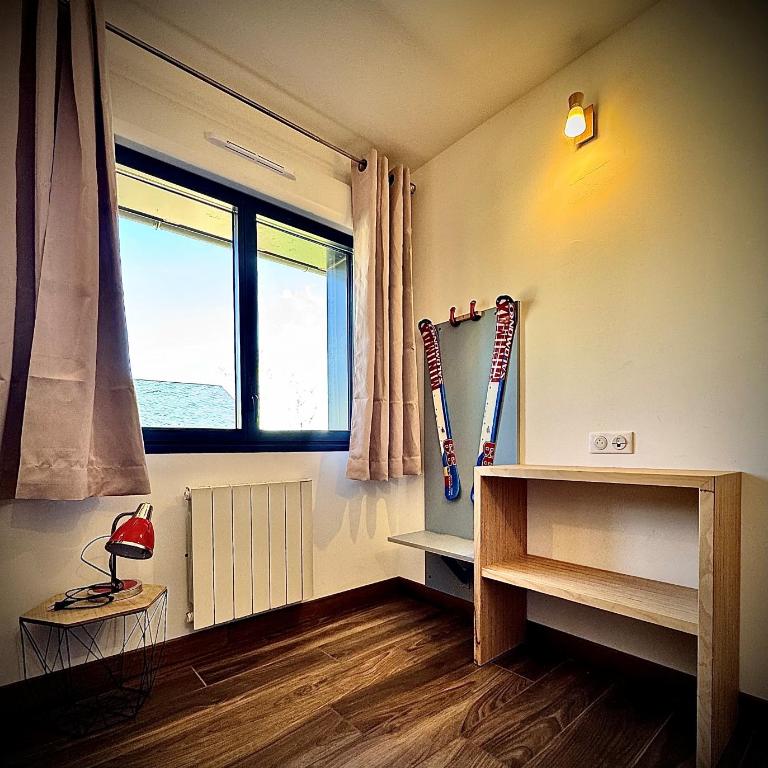 Ax 3 Domaines - Le Chalet Totis - Three-Bedroom Apartment - 13