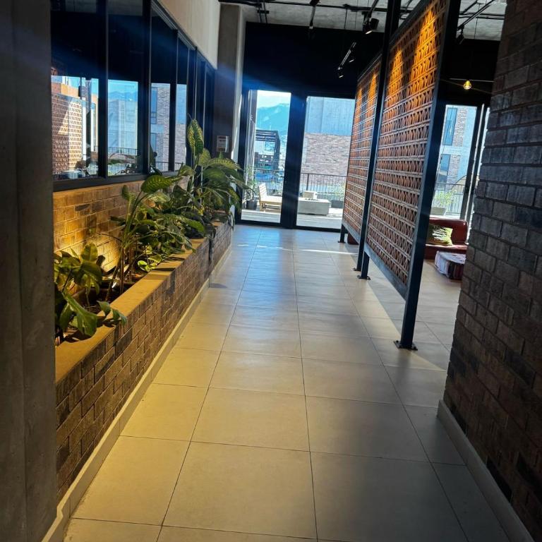 Stylish Private Room City Views & Prime Location - One-Bedroom Apartment - 13