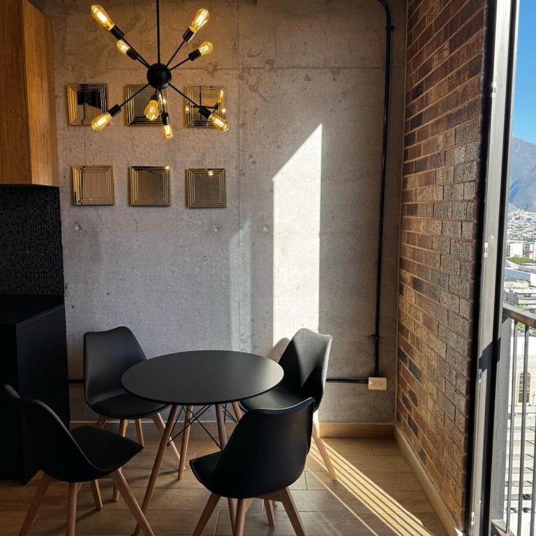 Stylish Private Room City Views & Prime Location - One-Bedroom Apartment - 21
