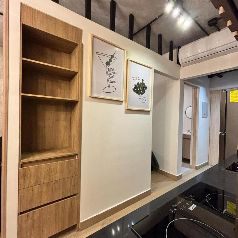 Stylish Private Room City Views & Prime Location - One-Bedroom Apartment - 24