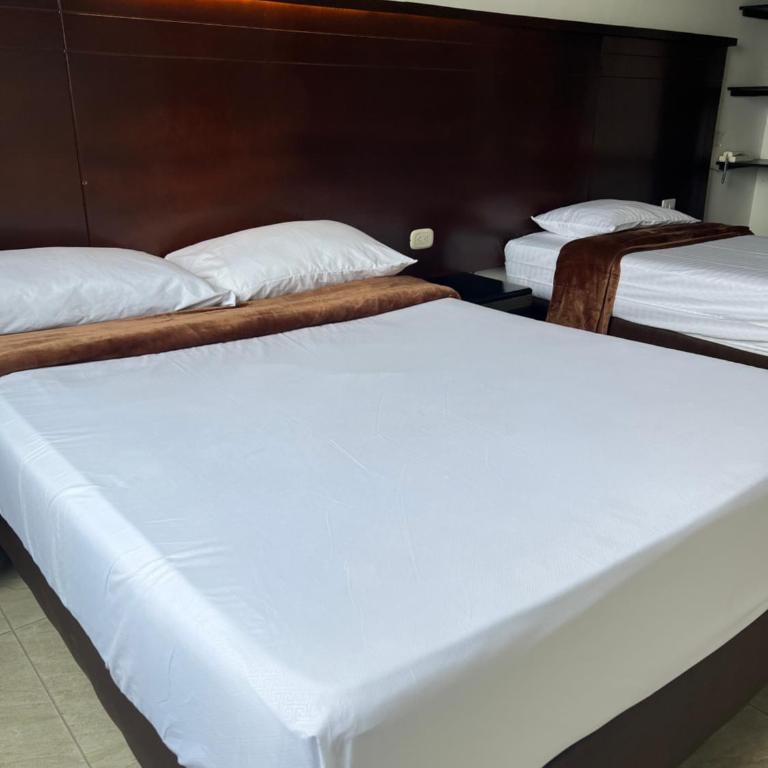 Hotel Marialu - Family Room - 5