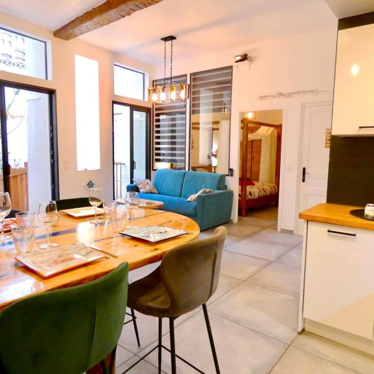 Spa Troglodyte avec Cour, à 20m des Plages, LoveRoom avec Jacuzzi ''Le Ginkgo'' - Appartement 2 Chambres - 12