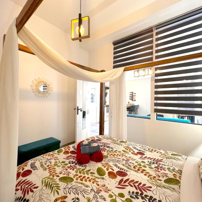 Spa Troglodyte avec Cour, à 20m des Plages, LoveRoom avec Jacuzzi ''Le Ginkgo'' - Appartement 2 Chambres - 23
