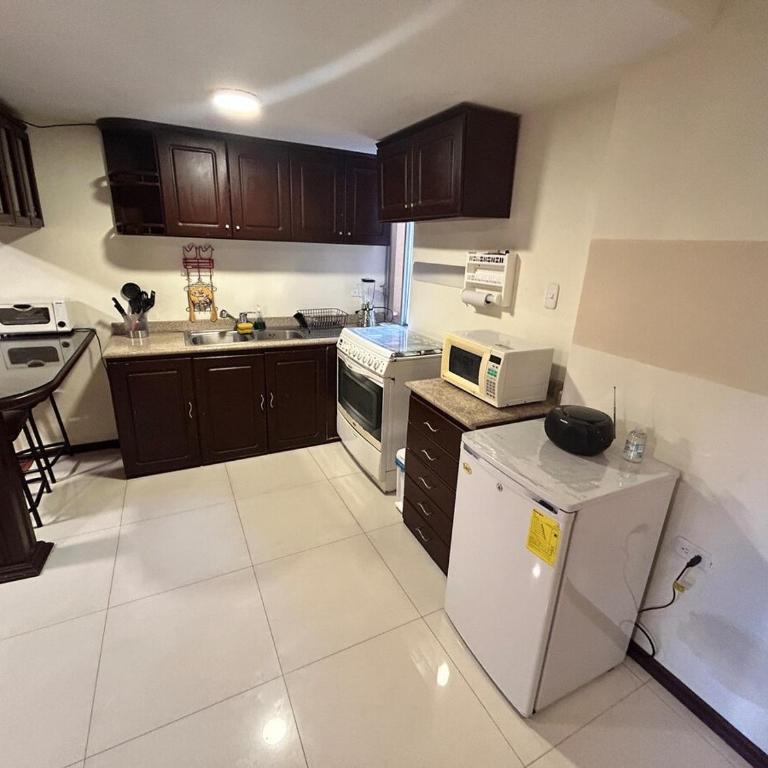 Your suite in Ambato! - One-Bedroom Apartment - 10