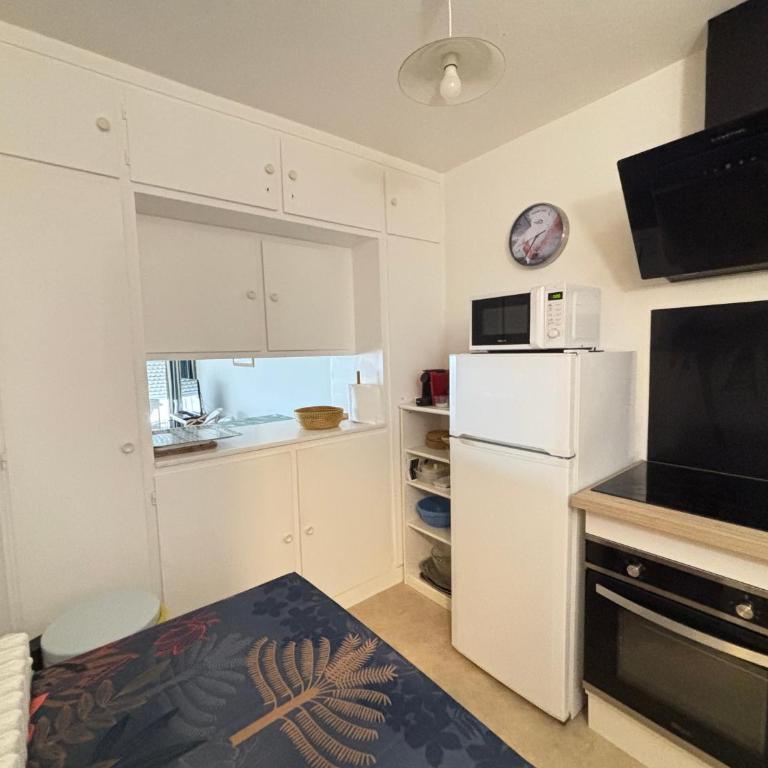 Appartement spacieux face mer avec balcon, proche du centre et commerces - FR-1-197-170 - Appartement (6 Adultes) - 34