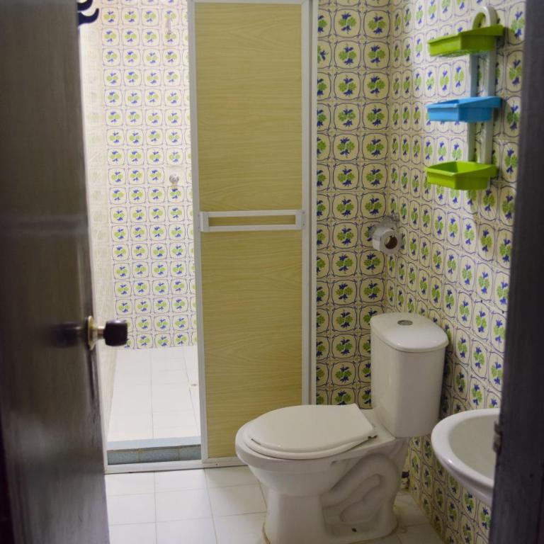 Hostel SOLUNA Operador Turístico y Hotelero - Habitación Individual con baño compartido - 3