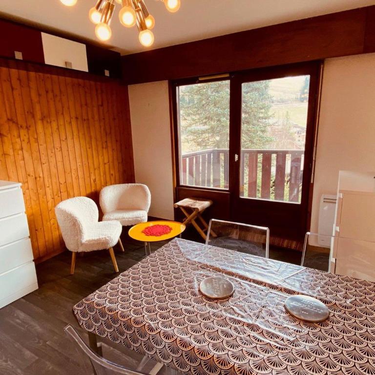 T2 centre village près pistes La Clusaz, balcon sud - FR-1-459-241 - Apartment - 4