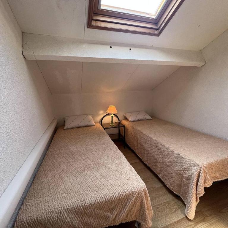 Villa 5 pers, Mezzanine, WIFI, Clim, Parking, près Plage - FR-1-81-632 - Villa - 9