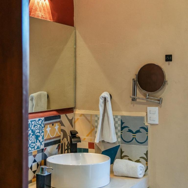 Chak Nah Luxury House in downtown Mérida - Villa with Private Pool - 25