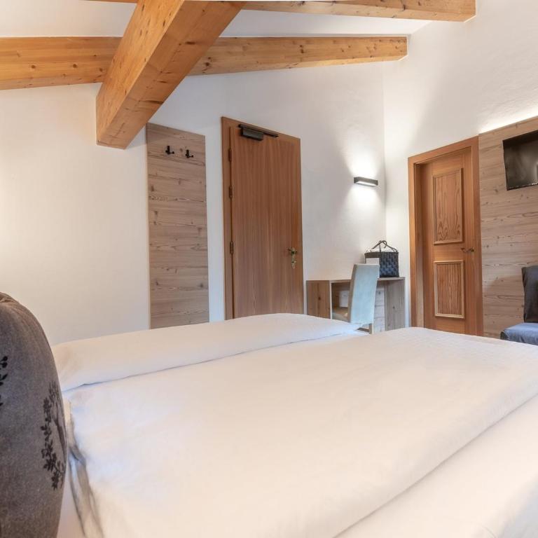 Hotel Madonnina Resort And Wellness - Camera Tripla Economy - 4