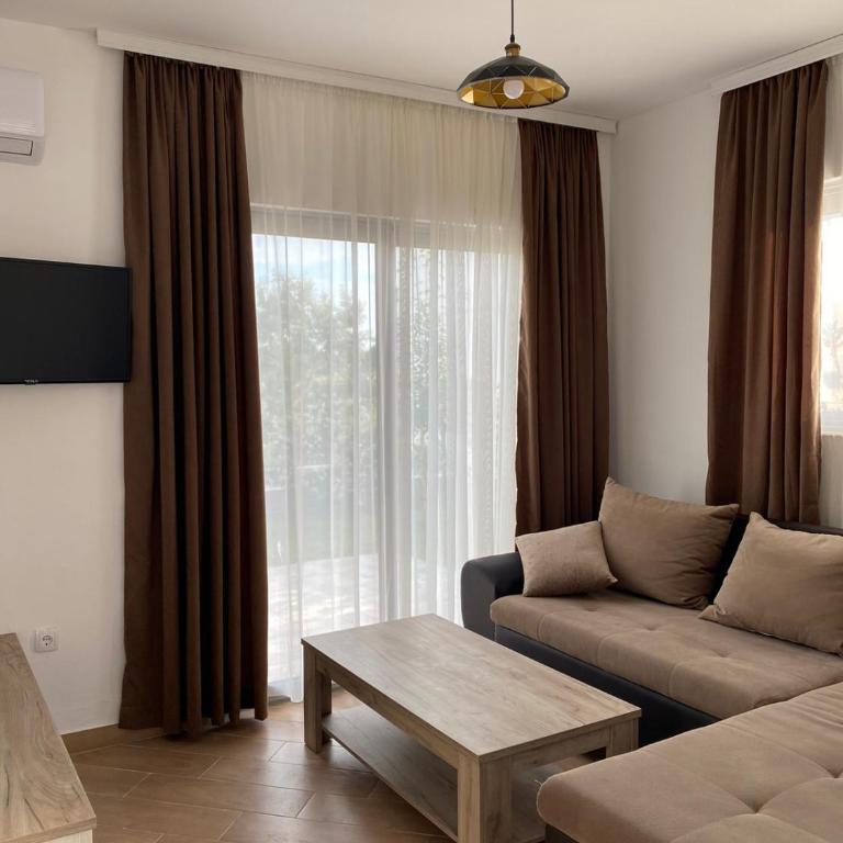 Imperial Family Resort - Two-Bedroom Villa - 4