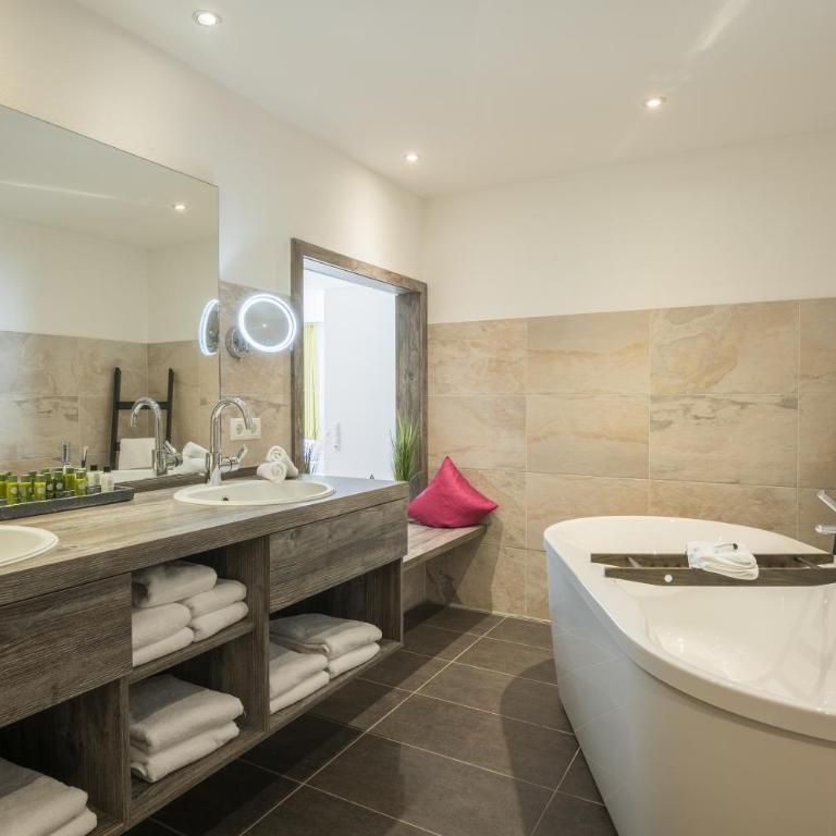 Landhotel Gockelwirt - Deluxe Suite - 5