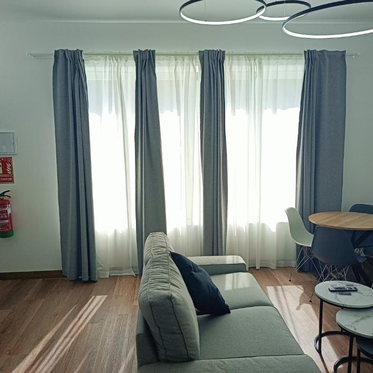 Acogedor apartamento en Madrid A - Two-Bedroom Apartment - 6
