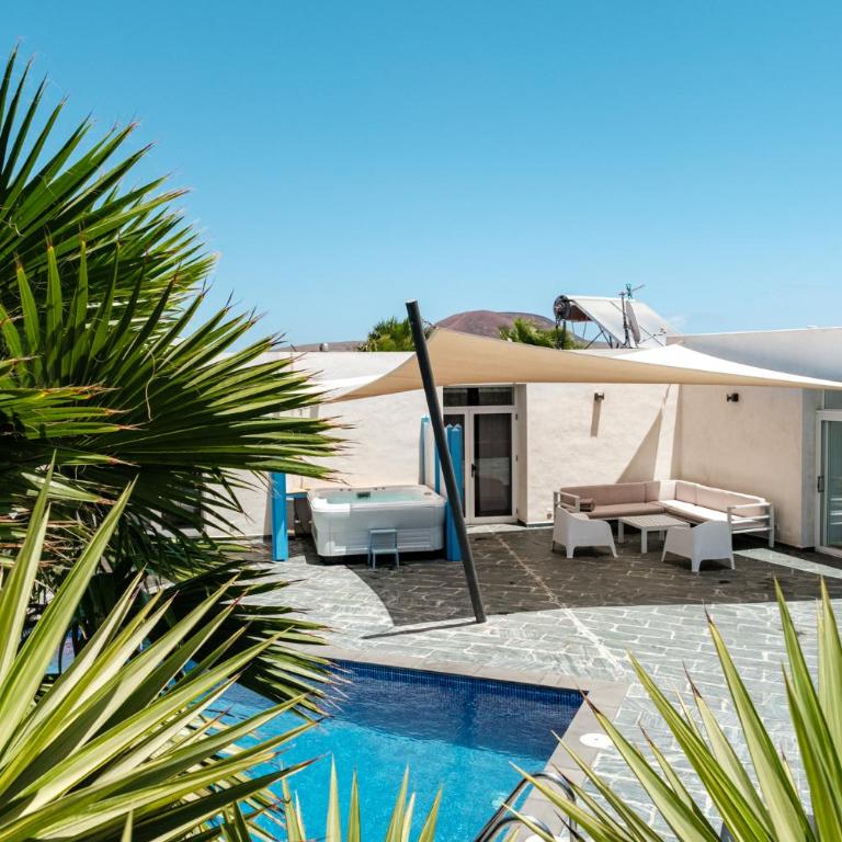 CASA FATIMA Villa with heated pool and jacuzzi - Villa - 12