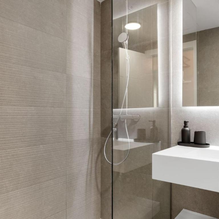 VIVI Homes - Bonita del Sol Beach, Pool, Garden, GYM & SPA - Penthouse Apartment - 17