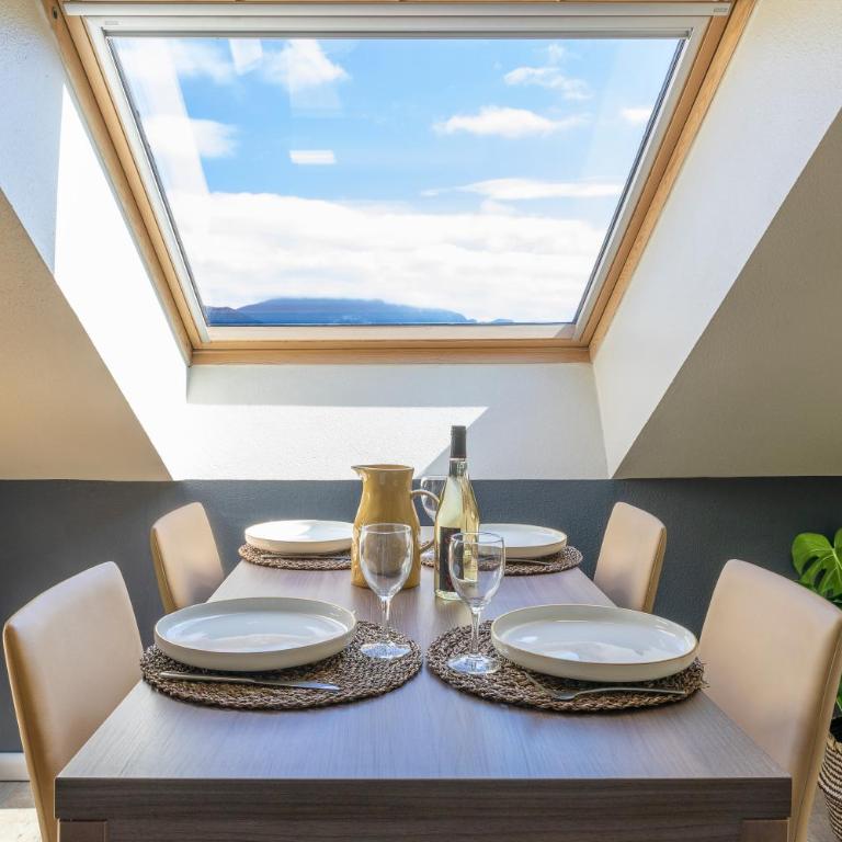 Kyriad Chambéry Centre - Hôtel et Résidence - Studio Familial - 1