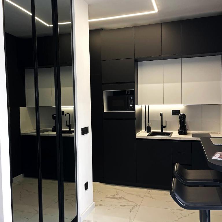 Rossa & Bayo Apartments - One-Bedroom Apartment with Terrace - 10