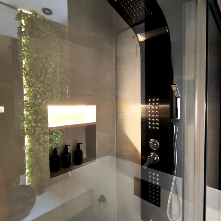 Rossa & Bayo Apartments - One-Bedroom Apartment with Terrace - 15
