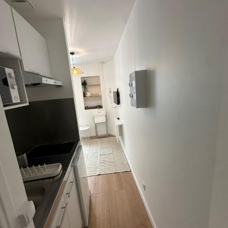 Studio refait à neuf, lumineux - 131 - Appartamento con 1 Camera da Letto - 8