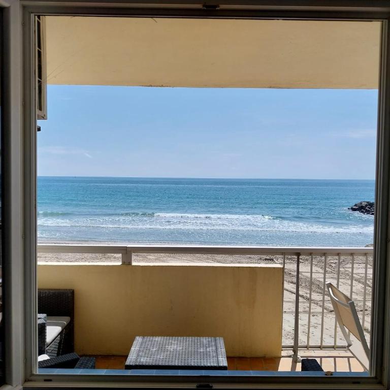 Les Pieds dans l'eau YourHostHelper - Appartement 2 Chambres - 44