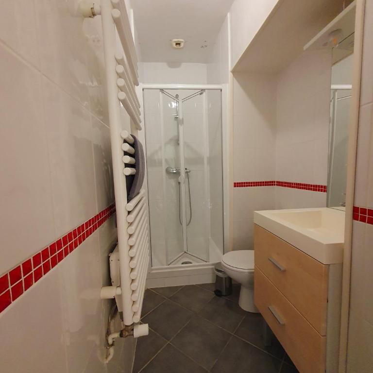 Manoir Le Castel & Villa Beaumaris - Appartement - Vue sur Jardin - 10