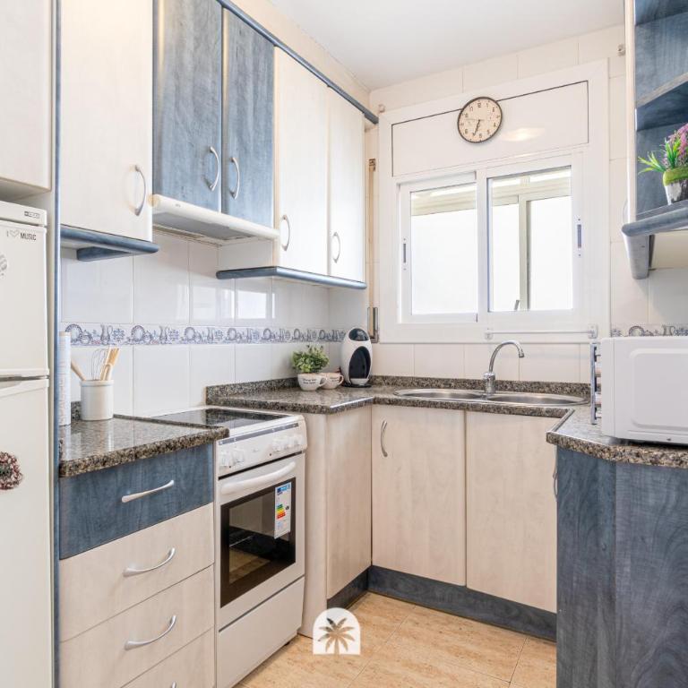 Mediterranean Way - Beach Apartment Regueral - Apartamento - 17