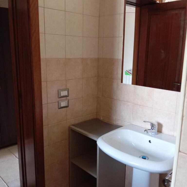 Giaster 2 - Two-Bedroom House - 11